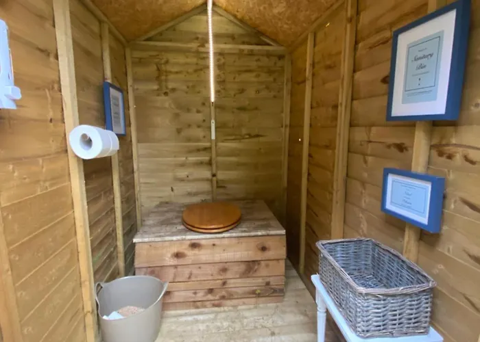 Odin's Rest Wild Glamping Camping *